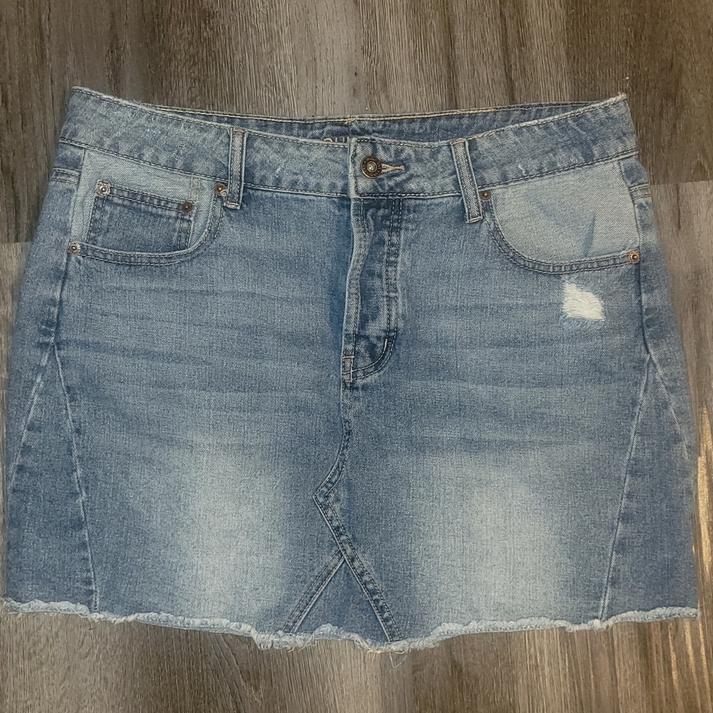 Distressed Denim Skirt: 7/8